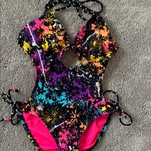 One piece cut-out bathing suit